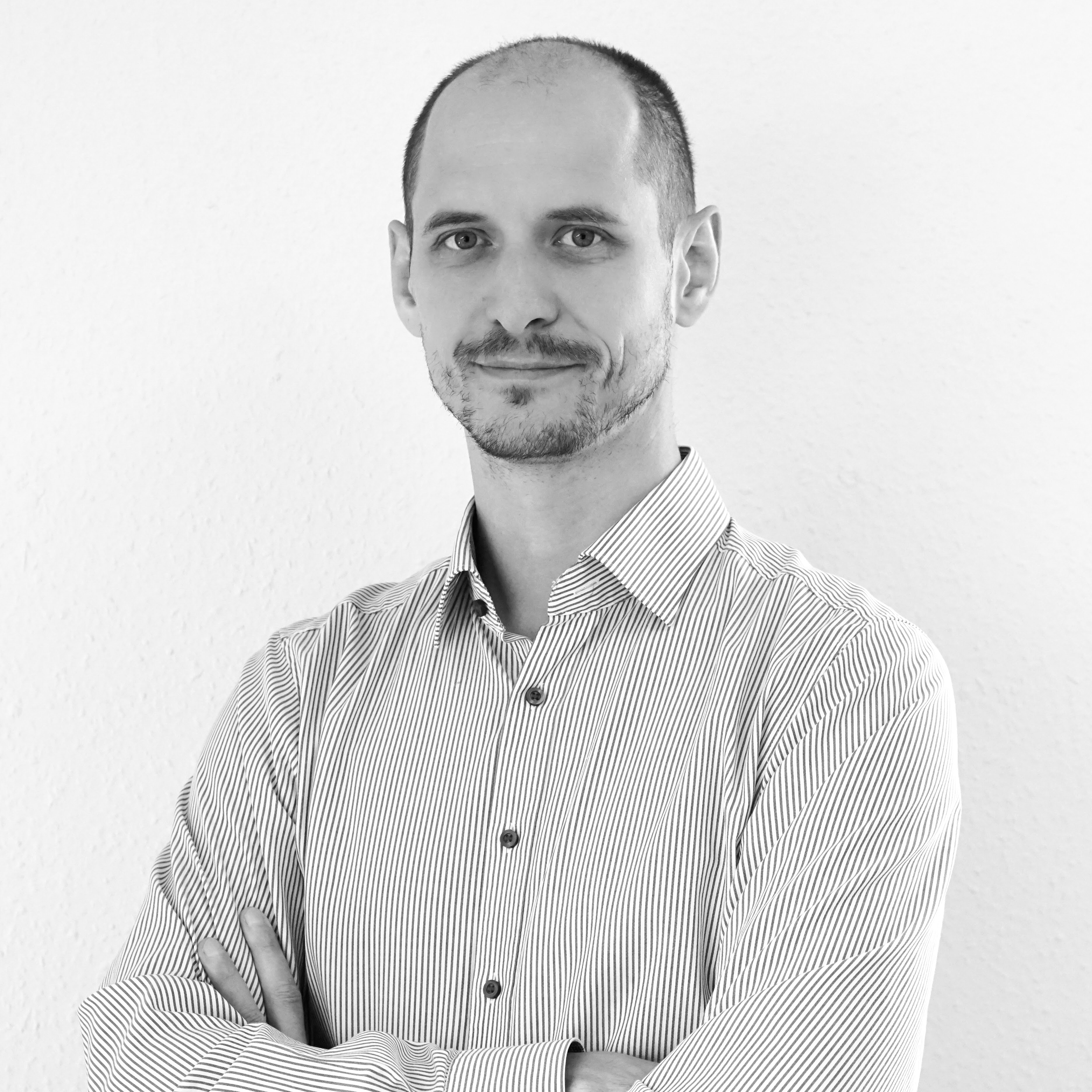 Peter Bagrij, Founder